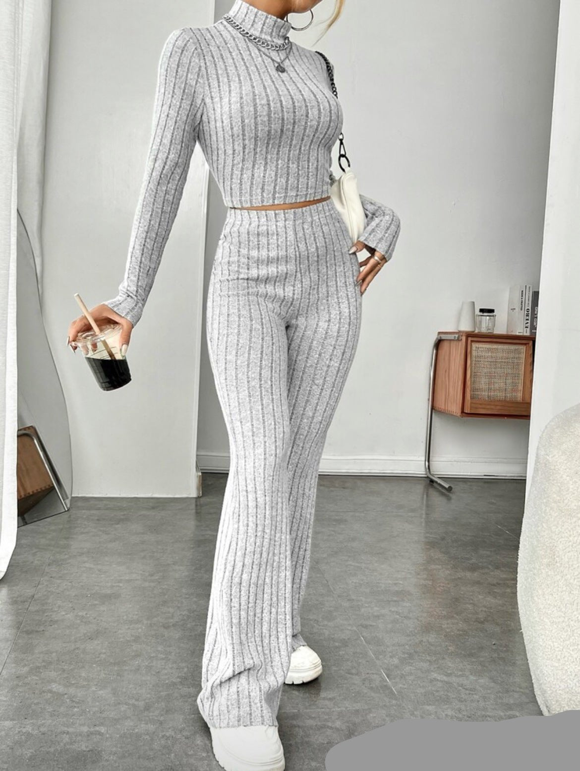 Stylowy Golf z Szerokimi Spodniami