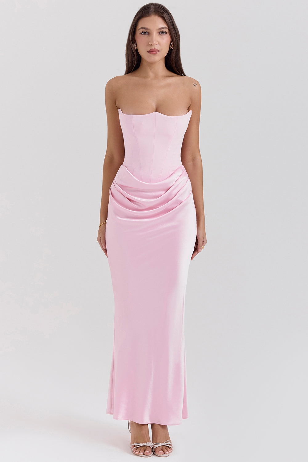Sukienka ANIKA bez ramiączek" can be rephrased as:
"ANIKA Strapless Elegance" 
In Polish, it would be:
"Elegancja ANIKA Bez Ramiączek