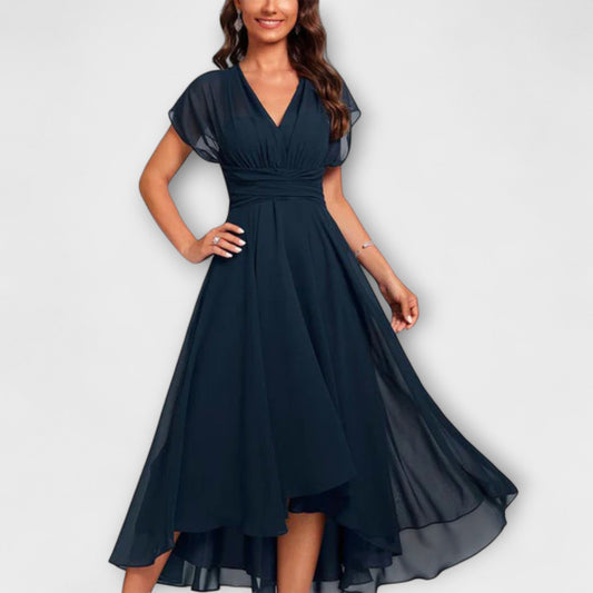 Julita – Elegancka Sukienka Serek