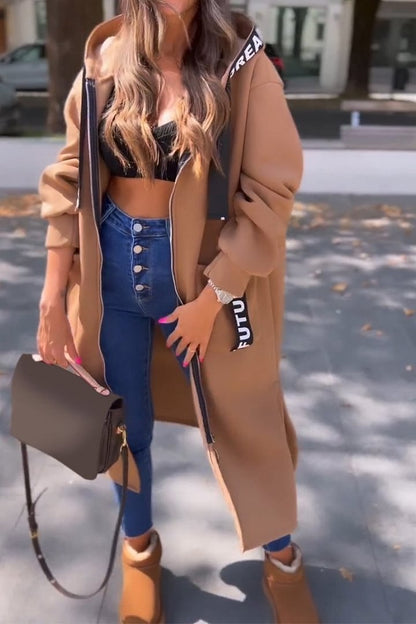 Demy - Stylowy Płaszcz z Kapturem